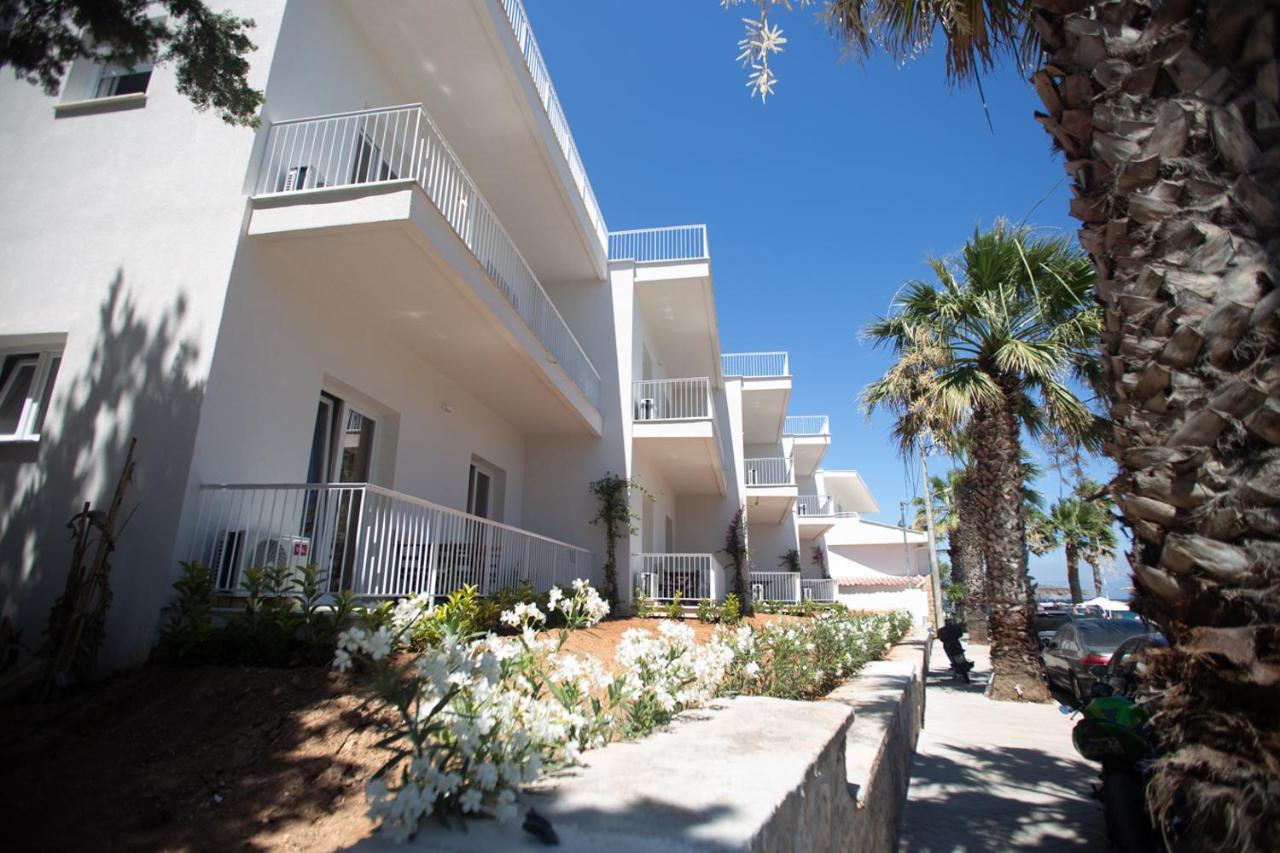 Tiki Beach Studios Nea Makri Exterior foto