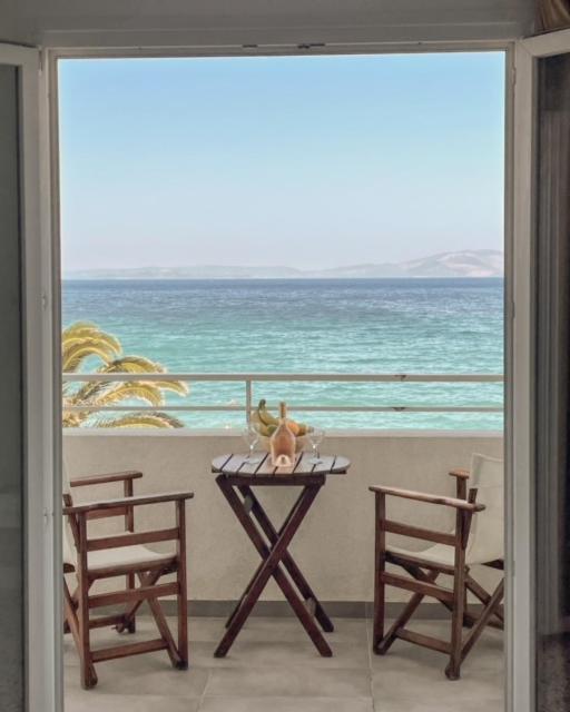 Tiki Beach Studios Nea Makri Exterior foto