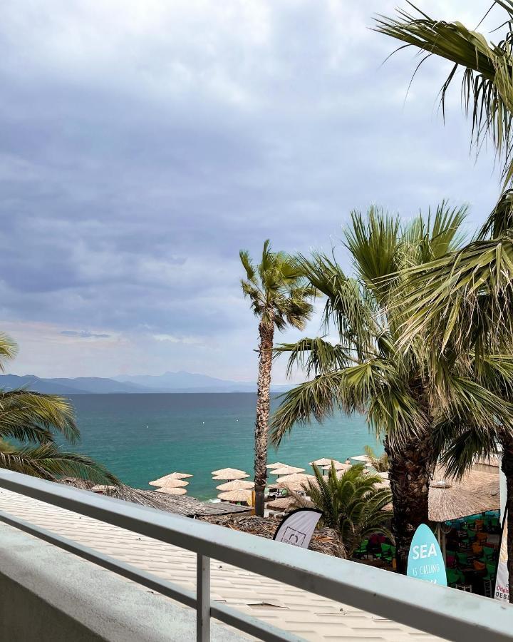 Tiki Beach Studios Nea Makri Exterior foto